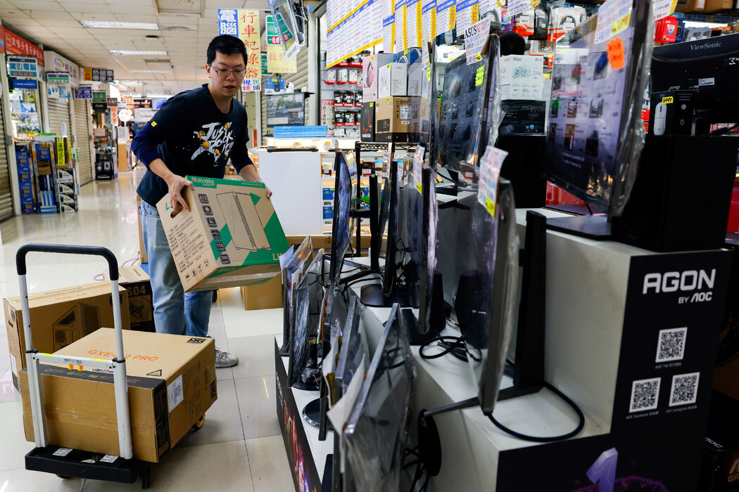 特朗普关税震惊全球，各国在忧虑和愤怒中寻求应对措施